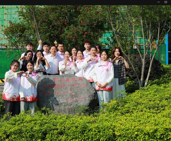 25596F724398C1F73942B06A910BFA8D