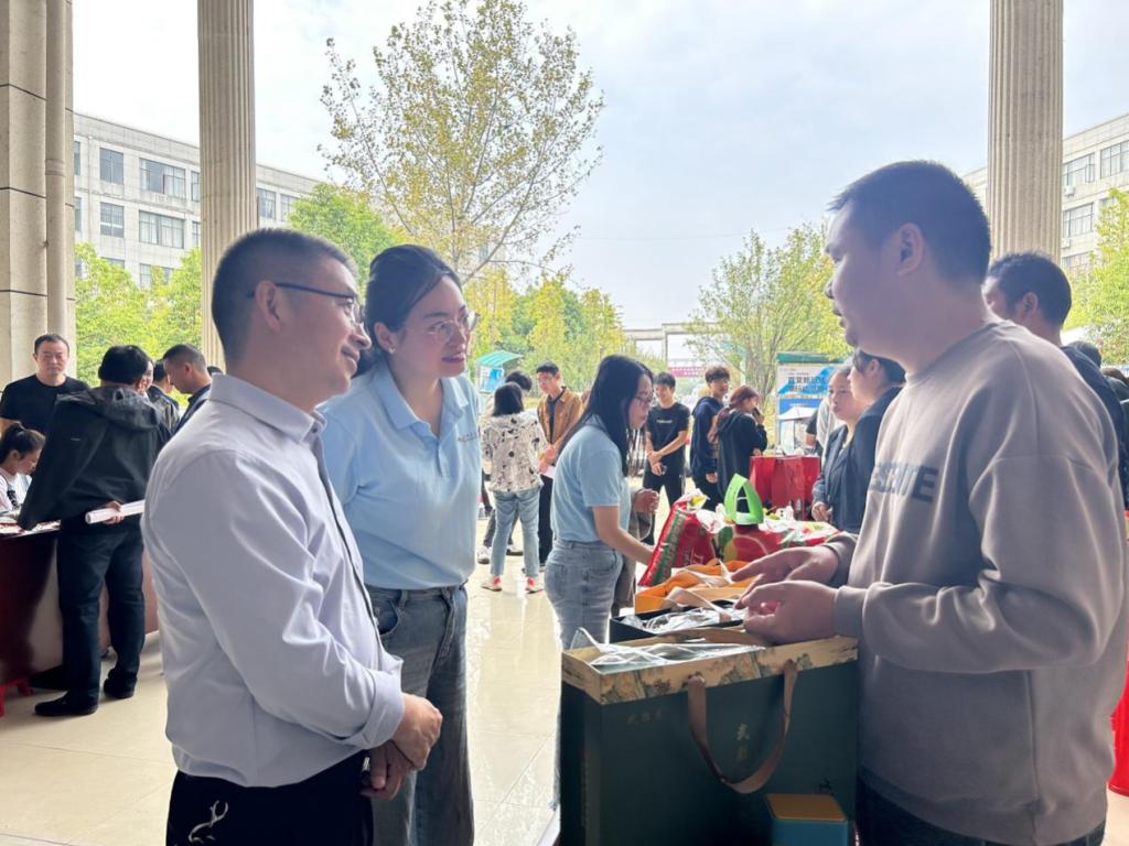 C2395D4F547CC3D3812682C09A15CA25